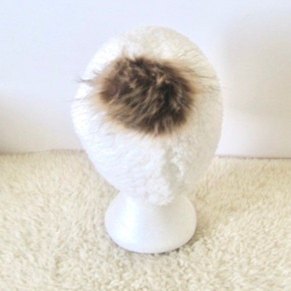 Juicy Couture Kids Sherpa Fleece Beanie Hat - Picture 3 of 8